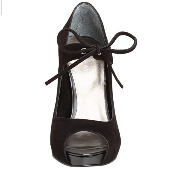 Nine West black suede Papoose peep toe heel - Picture 4 of 10